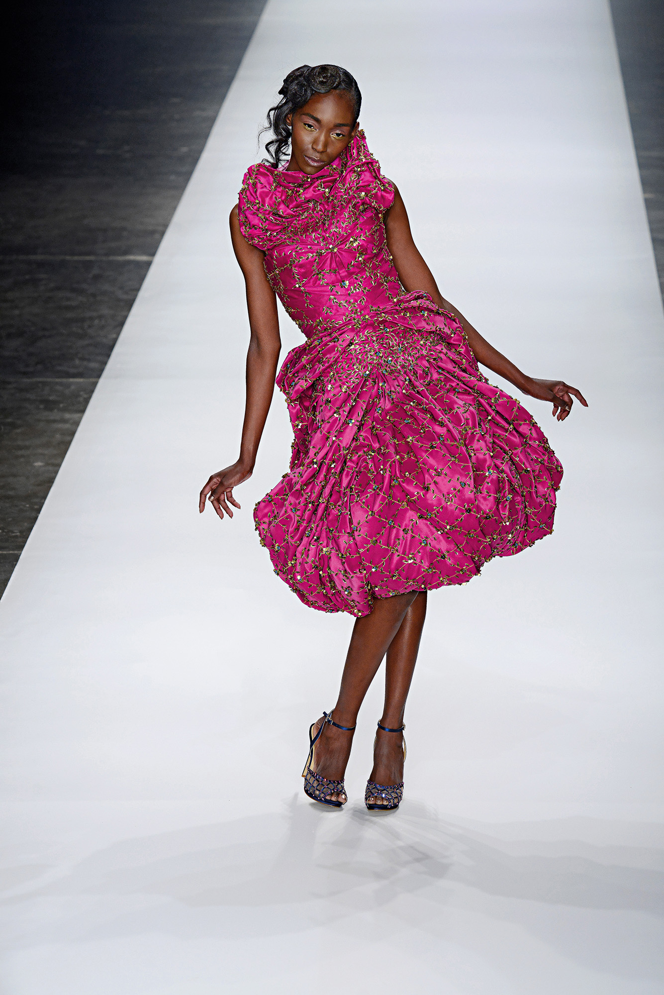 EDIT PUBL 13 Carolla Ph Nilo Belotto